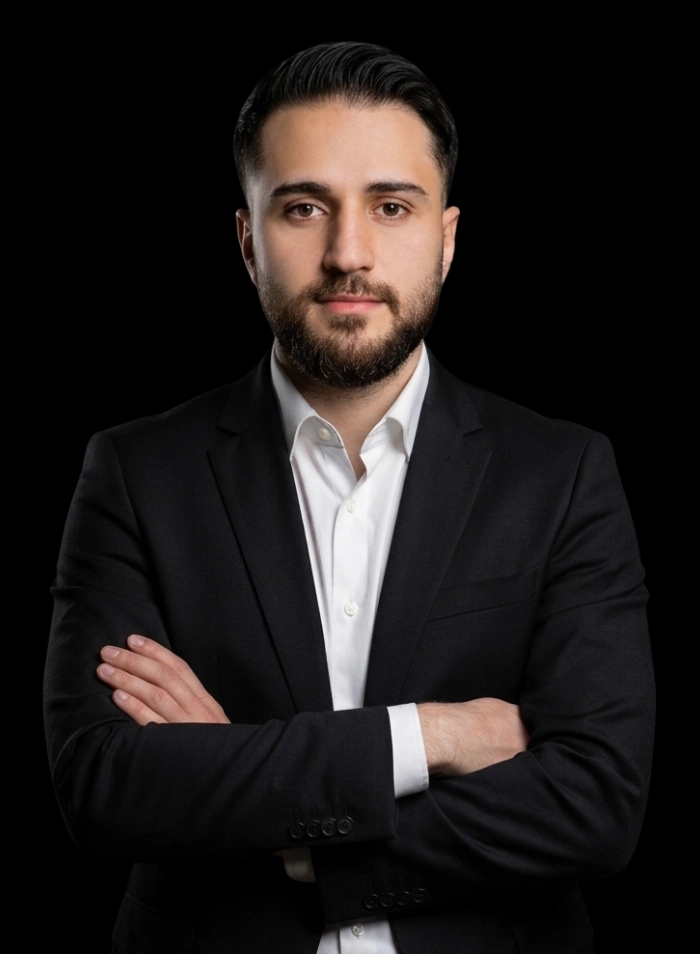 Ahmet Ulas, Gründer